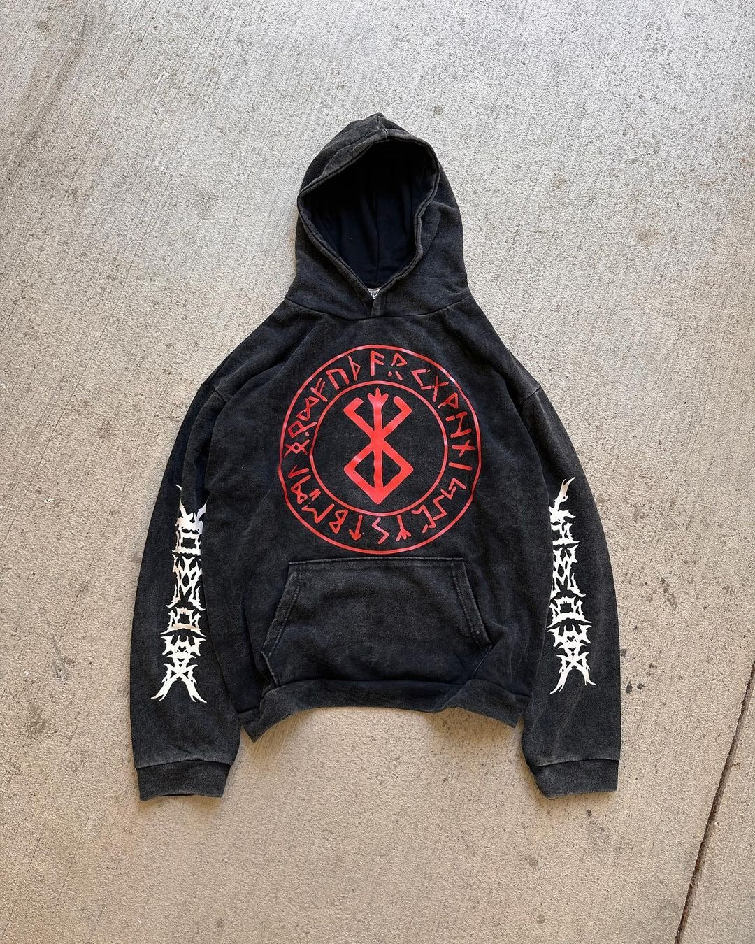BRAND OF SACRIFICE VERBLASENES HOODIE - Gymfit