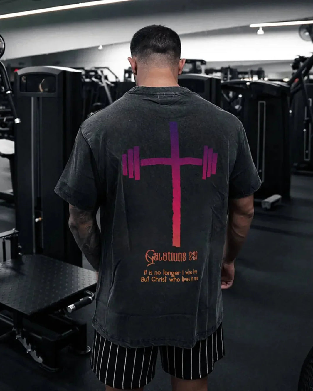 CHRIST, WHO LIVES IN ME, DISTRESSED T-SHIRT - Gymfit